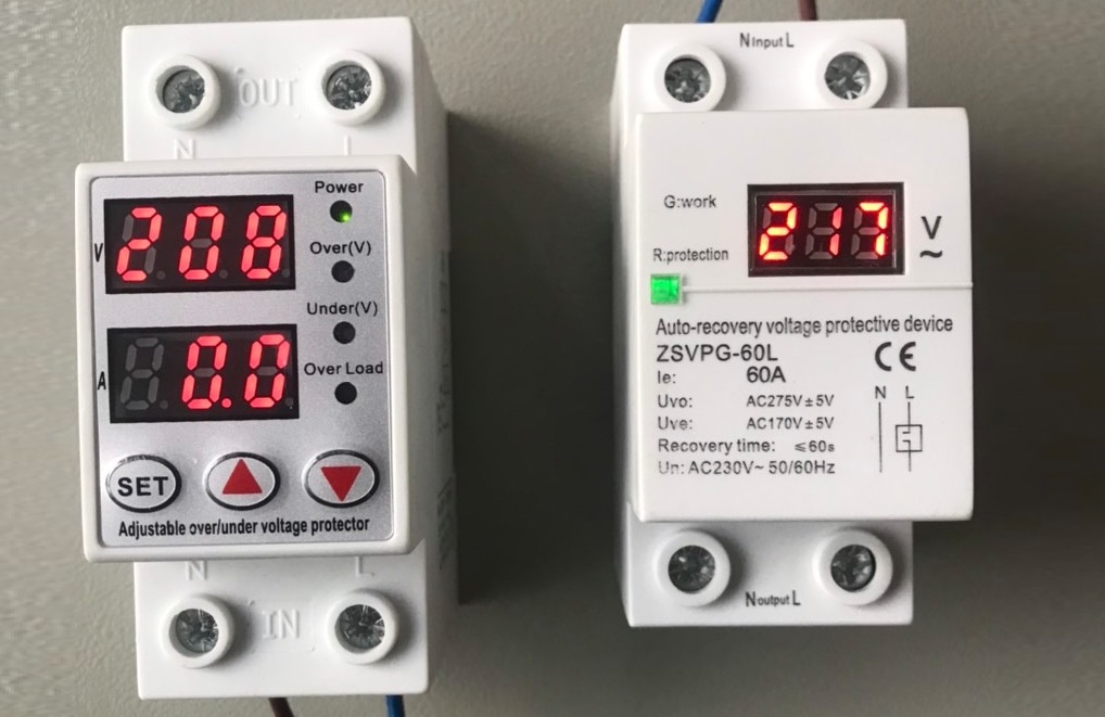 Hình ảnh máy giặt Samsung cửa ngang với cánh cửa bị kẹt không mở được do điện áp không ổn định